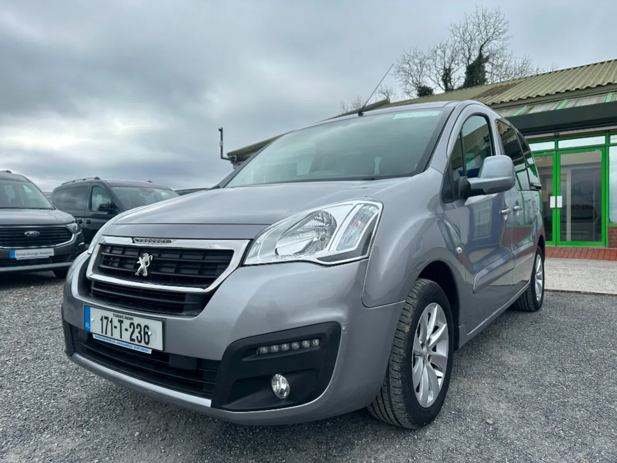 Wheelchair Car - Image 3