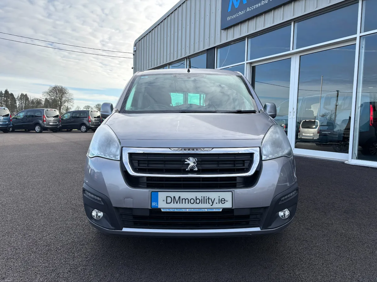 Wheelchair Car - Image 2