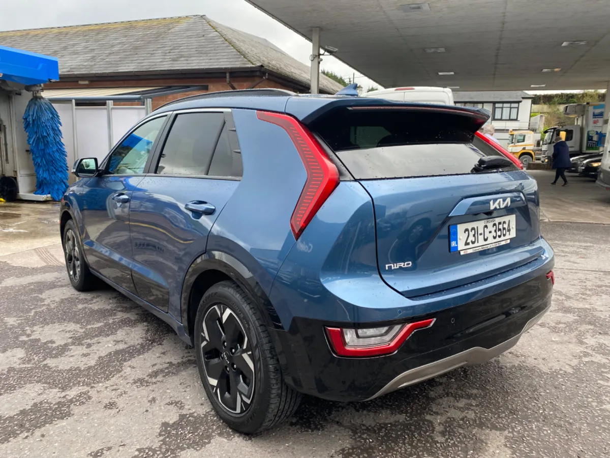 Kia E-Niro EV K3 64kWh 2023 (231) - Image 6
