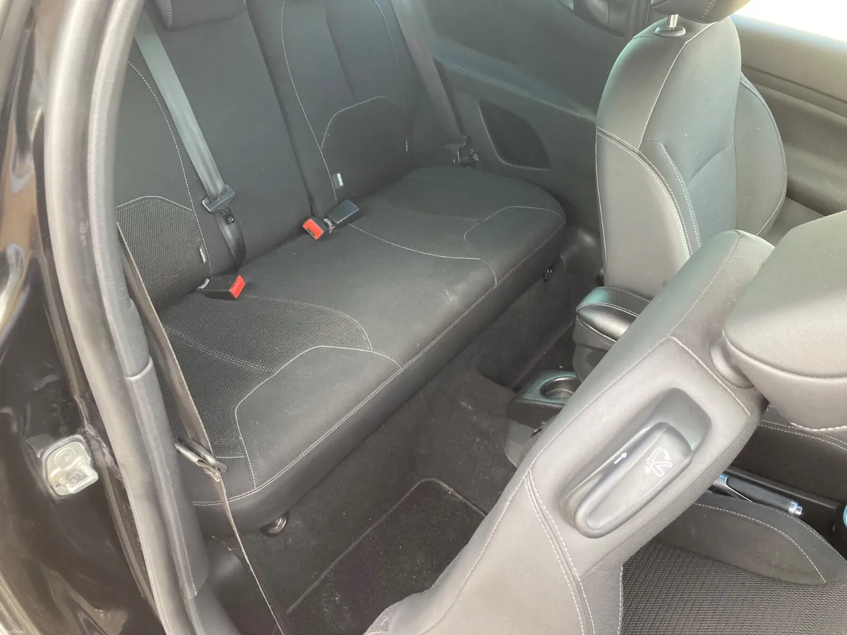 Citroen DS 3 2018 Diesel 1.6 - Image 6