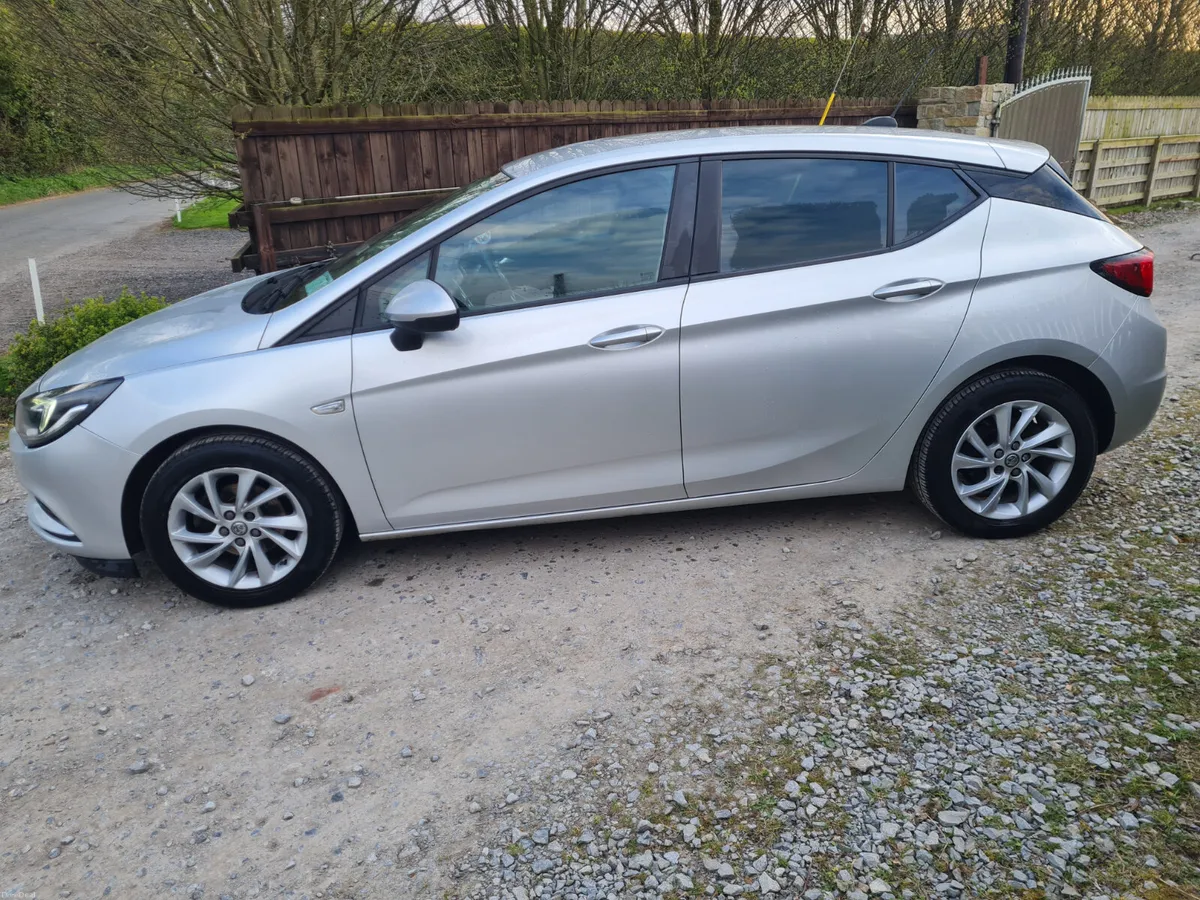 Vauxhall Astra 2019 - Image 4