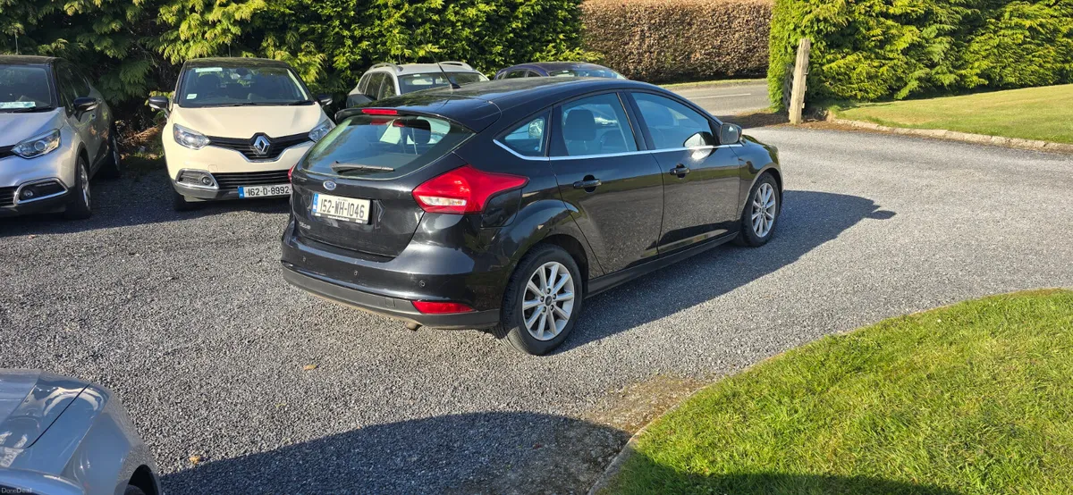 Ford Focus Automatic! Top spec - Image 3