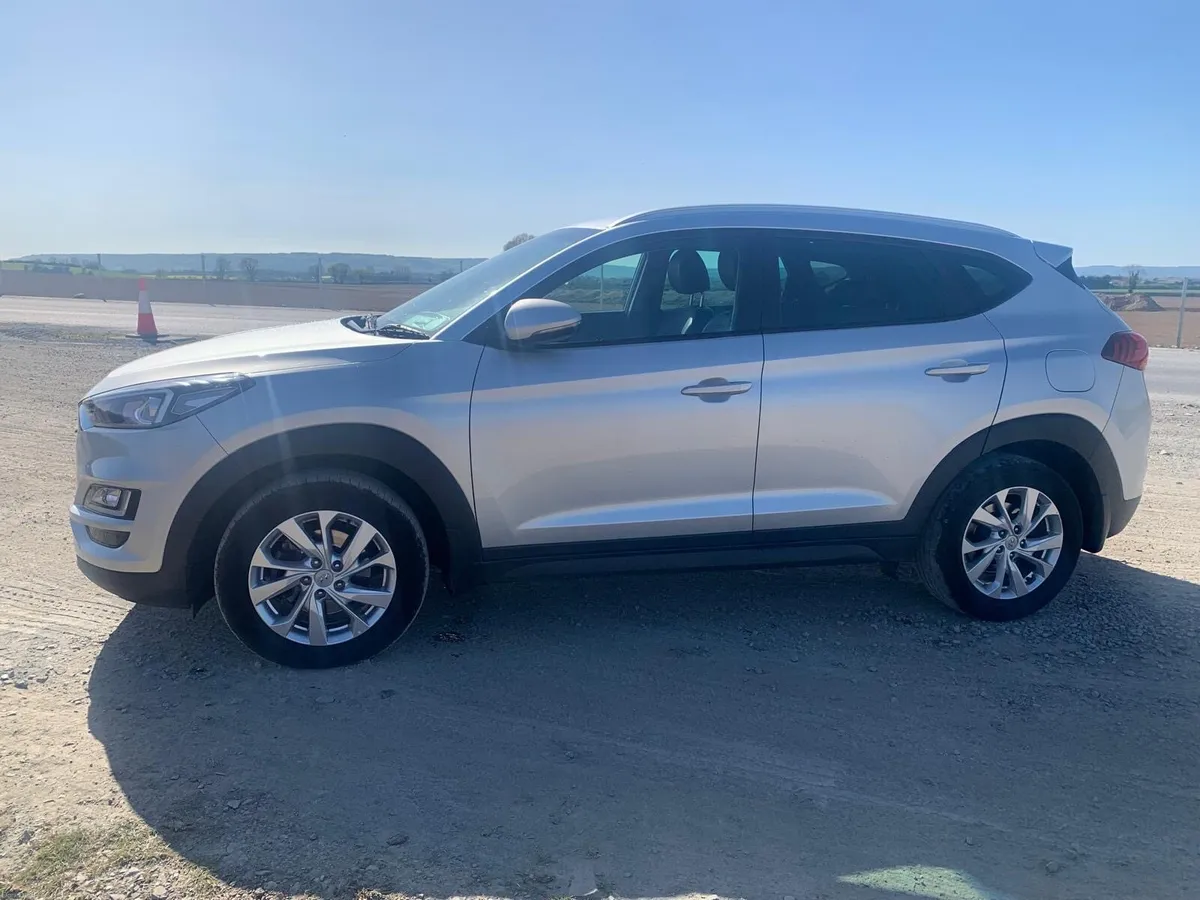 2019 Hyundai Tucson Executive 85,000 Kilometres - Image 6