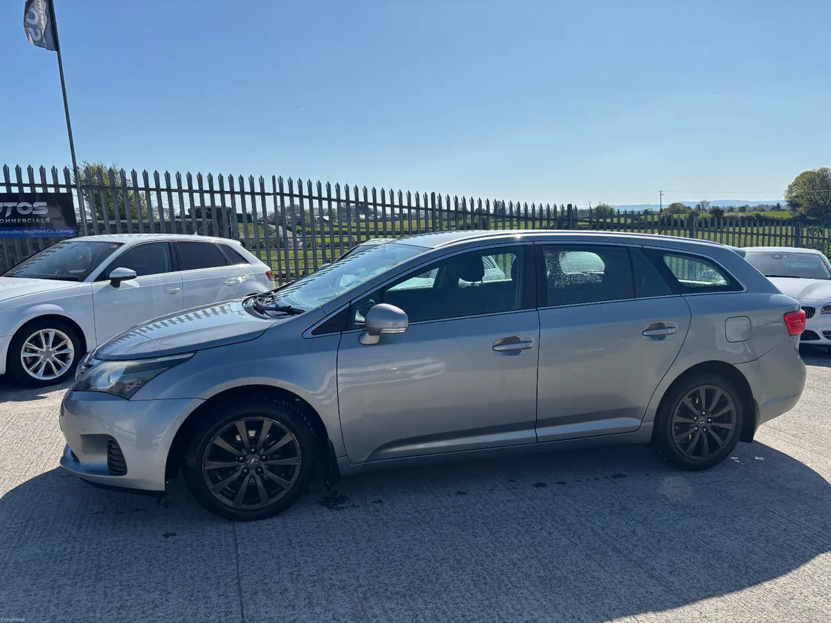 Toyota Avensis 2.0 D4D TERRA  2013 - Image 3