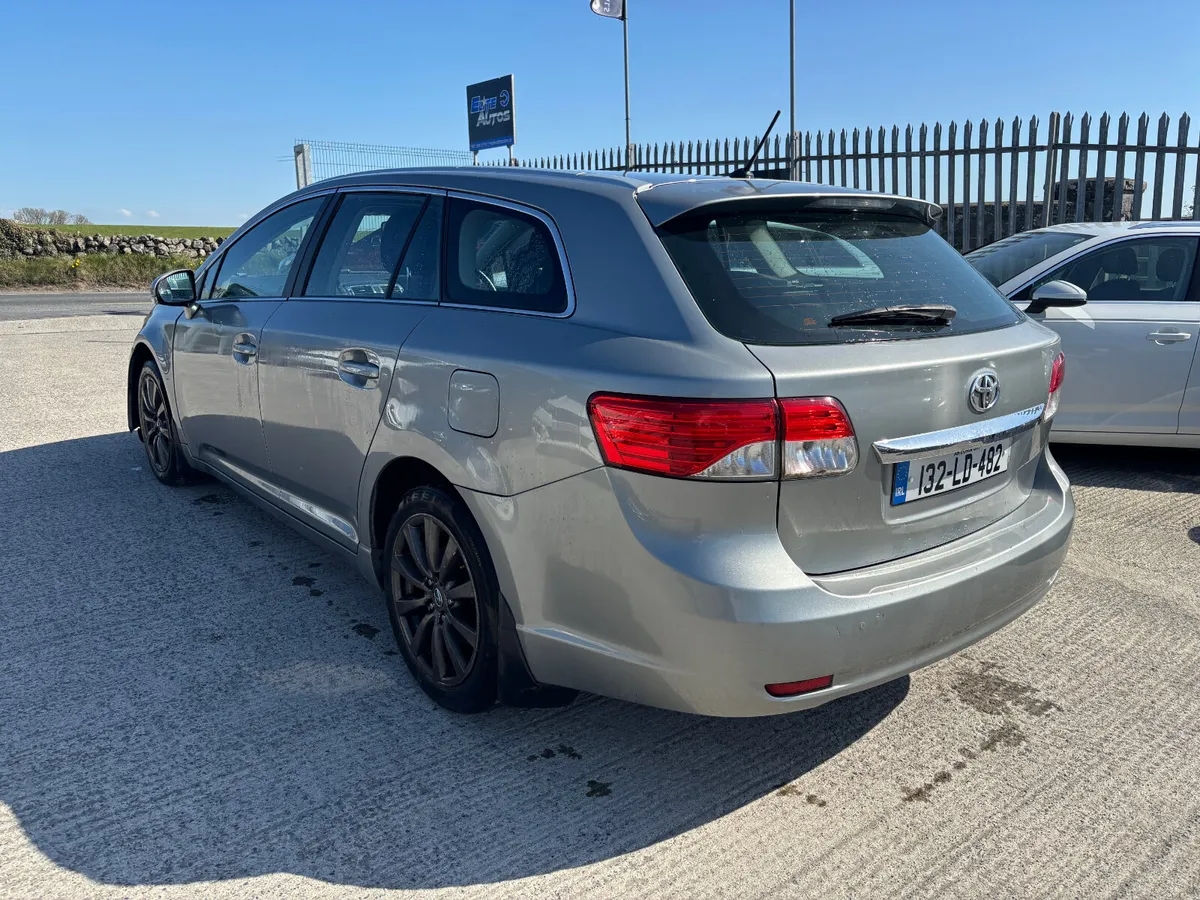Toyota Avensis 2.0 D4D TERRA  2013 - Image 4