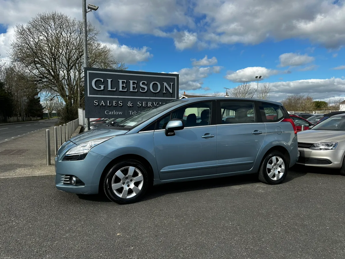 2011 Peugeot 5008 1.6 HDi Automatic - Low Mileage - Image 1