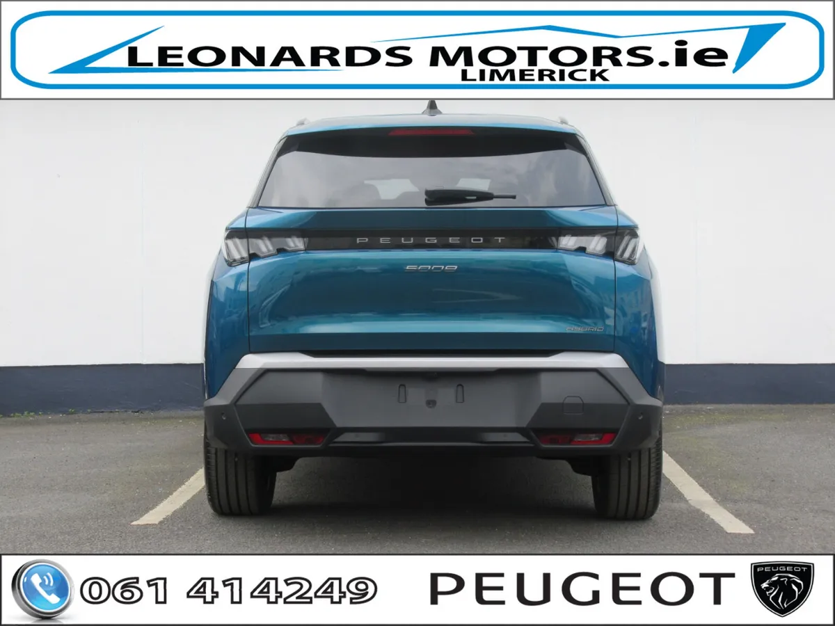 New Peugeot 5008 Allure 1.2 Hybrid 145hp Auto - Image 4
