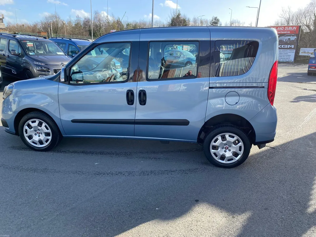 2019 Fiat Doblo Wheelchair Vehicle - Image 4