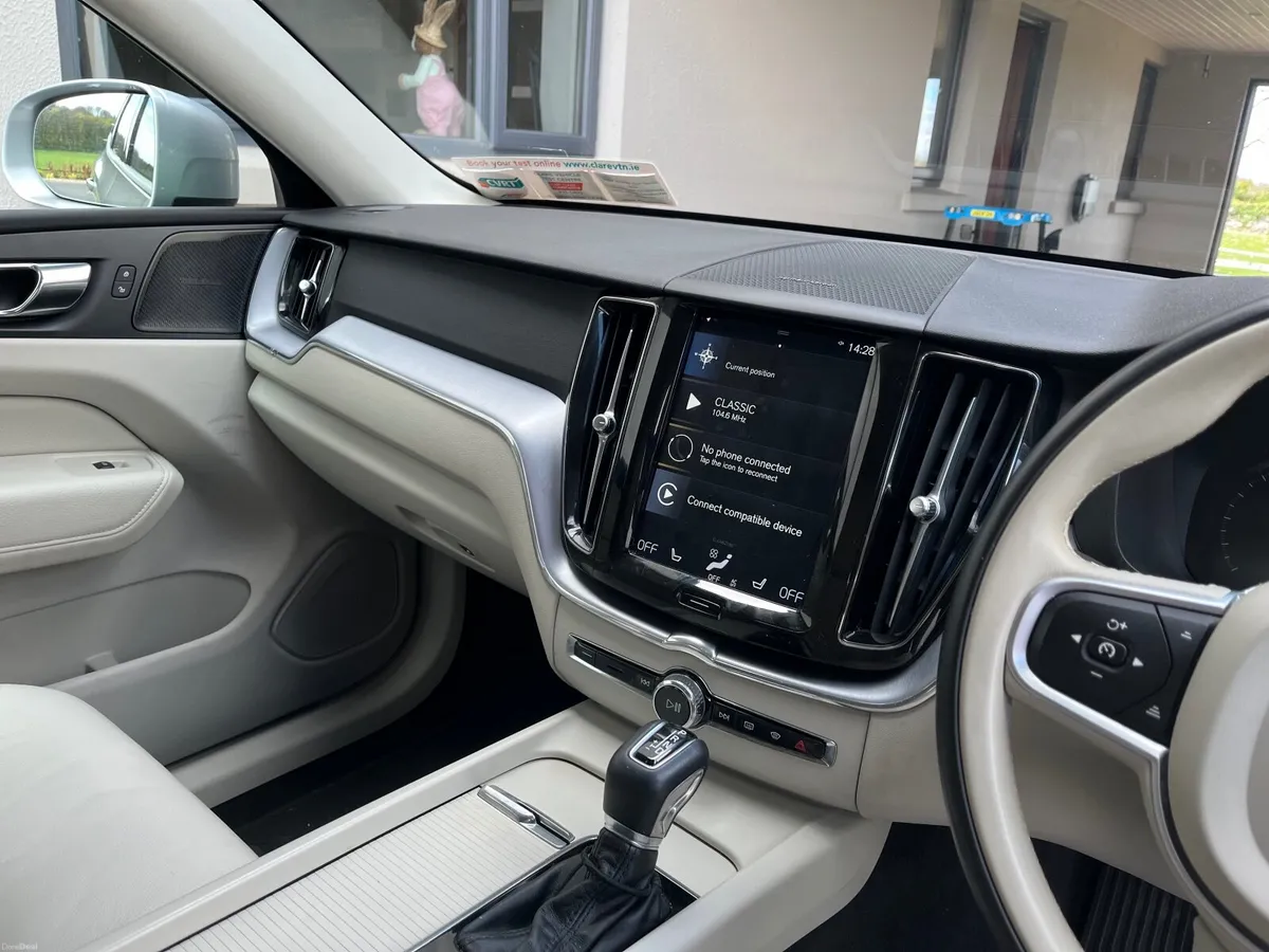Volvo XC60 2020 - Image 4