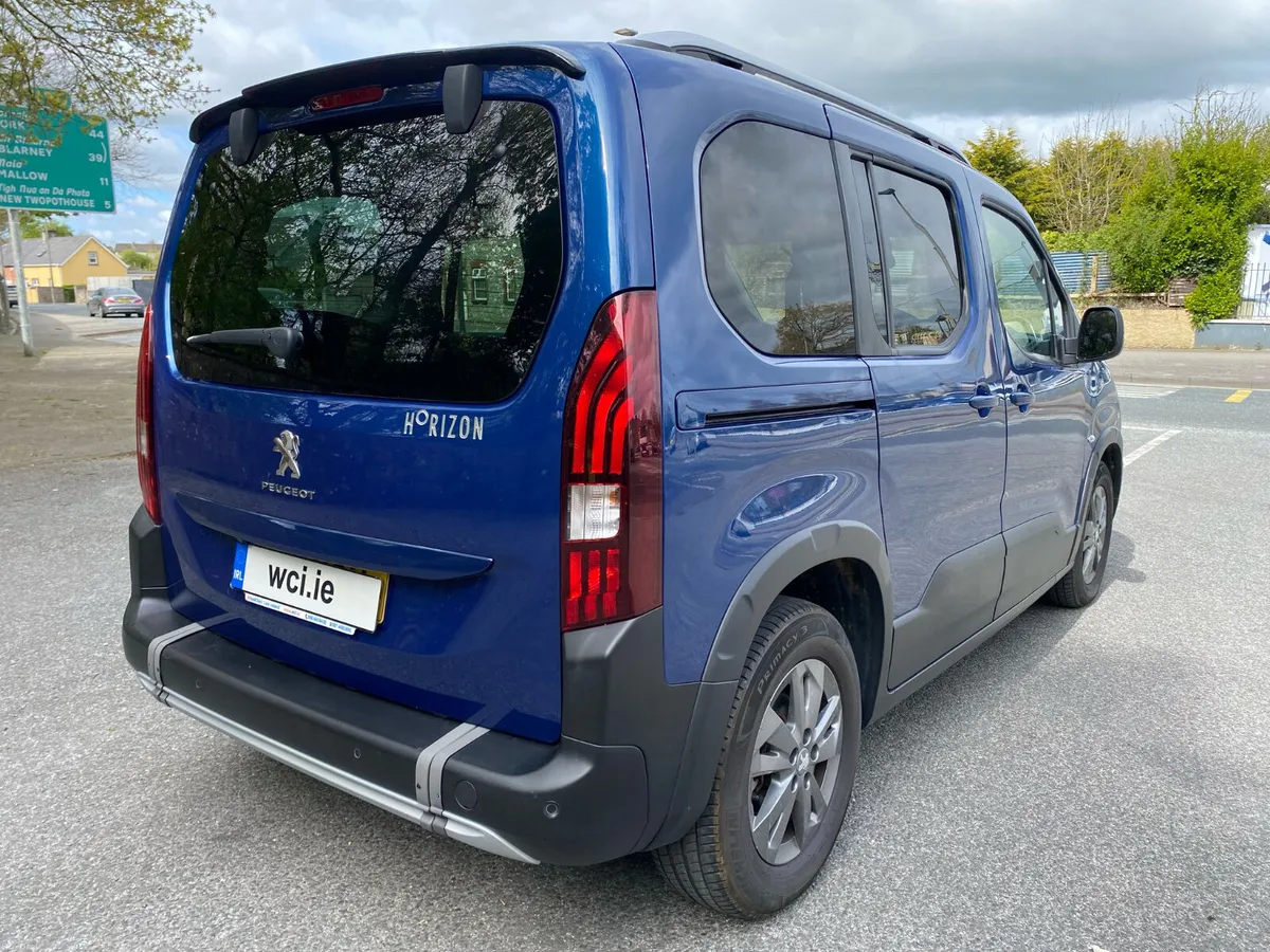 Wheelchair Accessible Peugeot Rifter 2022 - Image 6