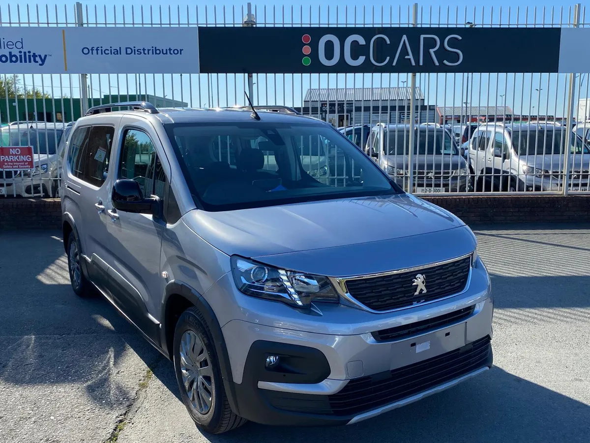 New Peugeot eRifter Horizon wheelchair vehicle - Image 1