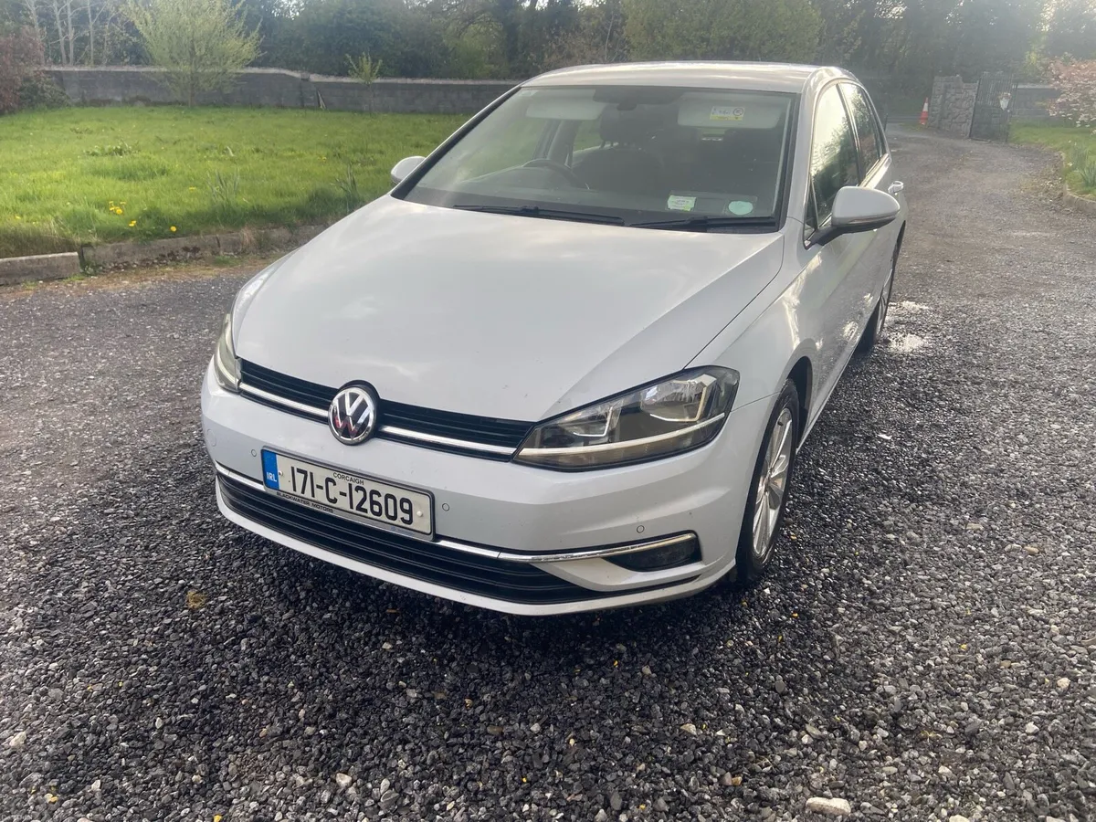 2017 Volkswagen Golf - Image 3