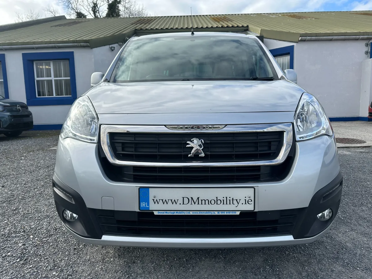 Wheelchair Car - Image 2