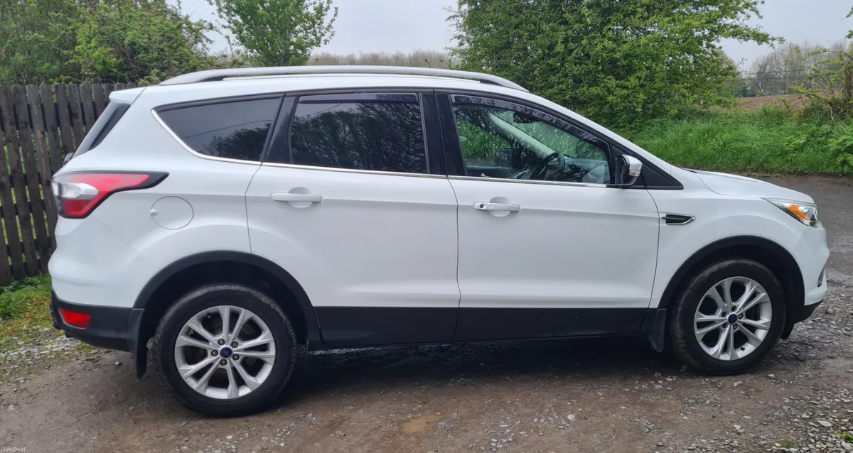 Ford Kuga 2017 - Image 3