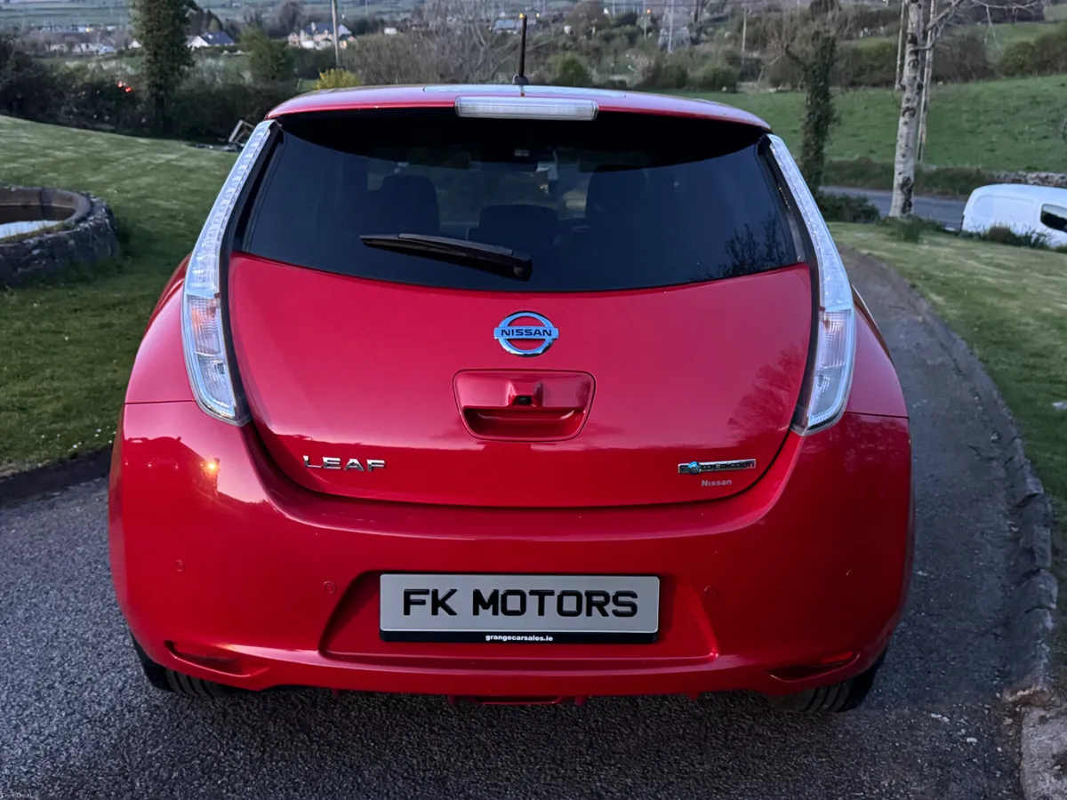 Nissan Leaf 2015 electric - Image 3