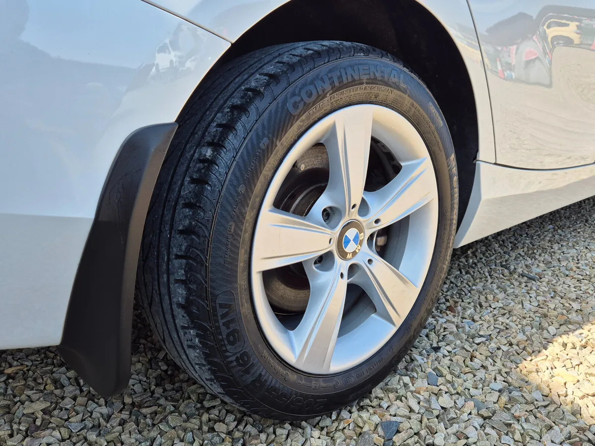 BMW 116I SPORT AUTO 91KMS - Image 4