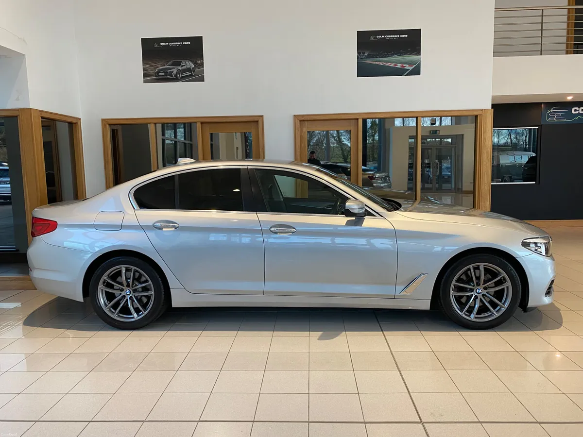 BMW 5-Series 2018 - Image 2