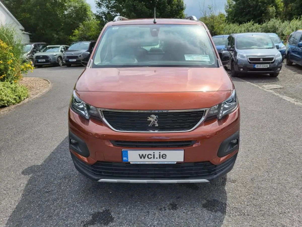 Wheelchair Accessible Peugeot Rifter Horizon - Image 3
