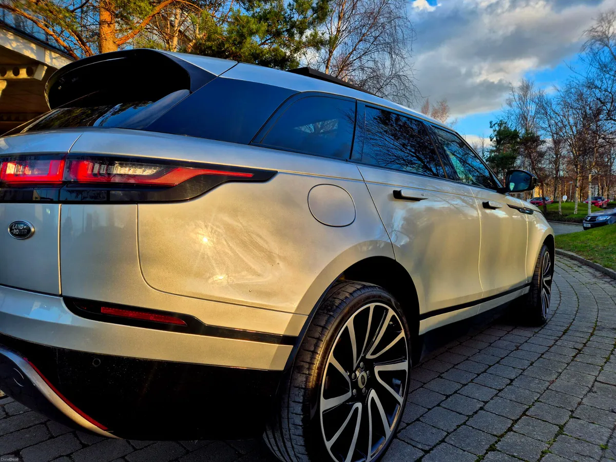 Range Rover Velar R-Dynamic Sliding Roof - Image 3