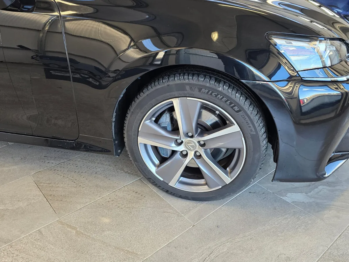 Lexus GS300H - Image 2