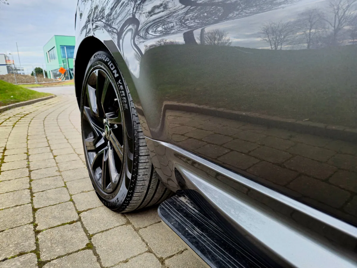 RANGE ROVER **SALE AGREED** - Image 3