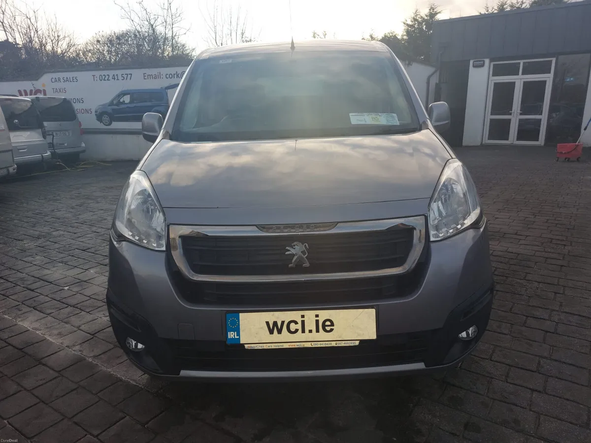 Peugeot Partner Tepee (WAV) - Image 3