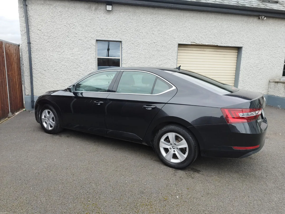 Skoda Superb 2.0tdi auto 2019 low km - Image 2