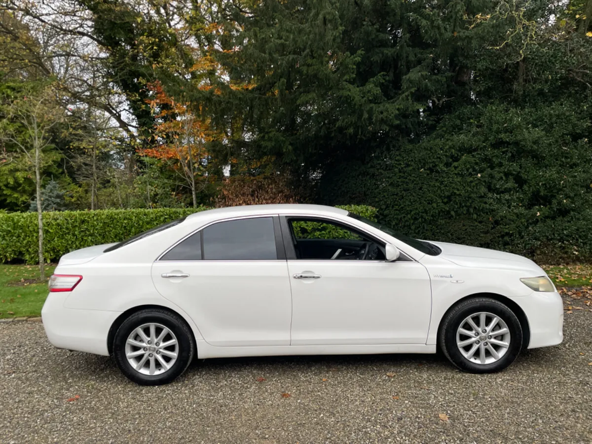 Toyota Camry 2010 2.4 Hybrid New NCT - Image 2