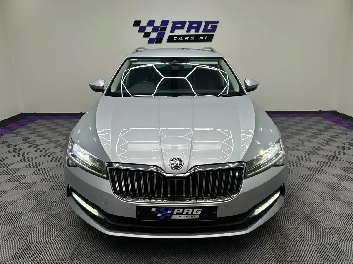 2022 SKODA SUPERB SE TECH TDI 150 *LEATHER, XENONS - Image 4