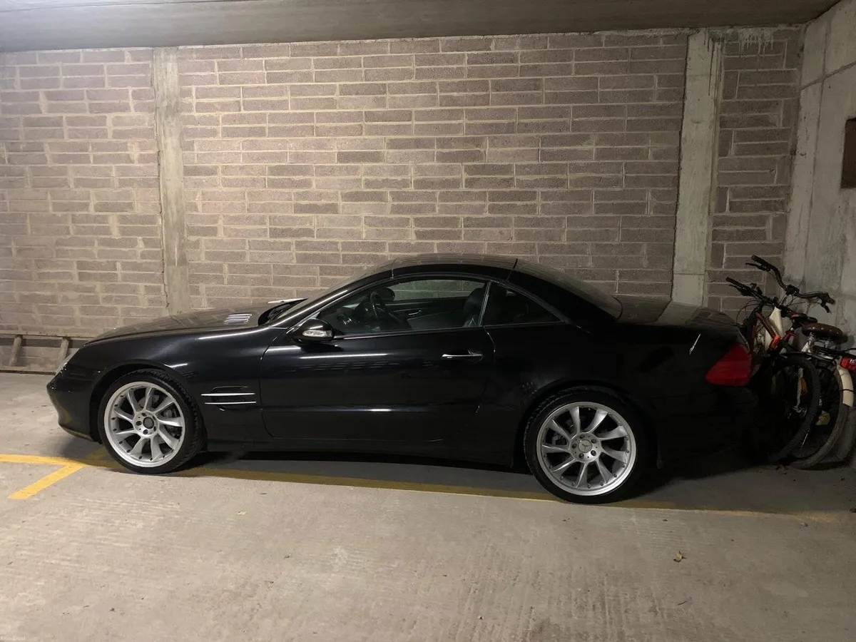 Mercedes-Benz SL-Class 2003 - Image 2