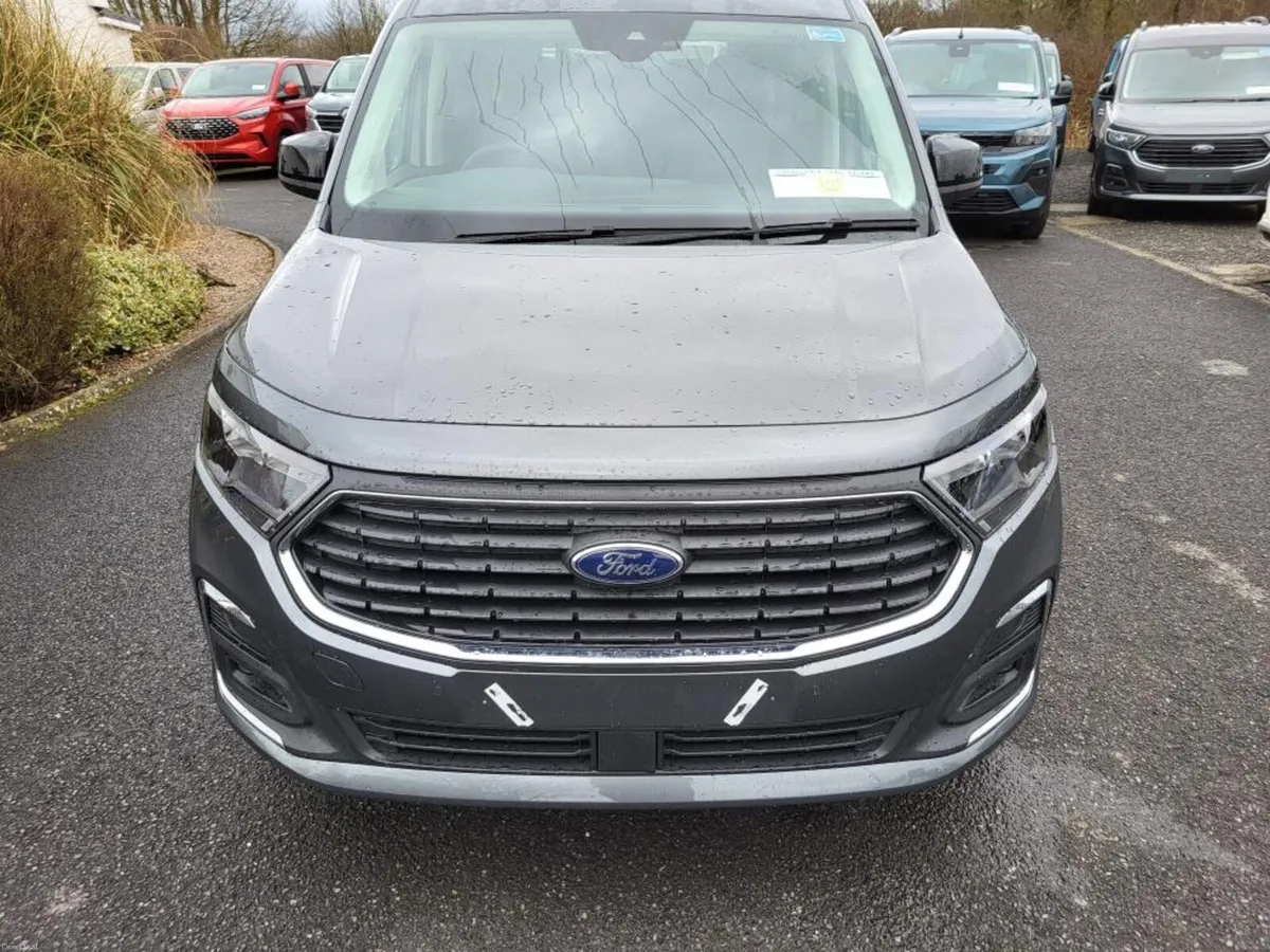 Wheelchair Taxi Spec Auto New - Image 2