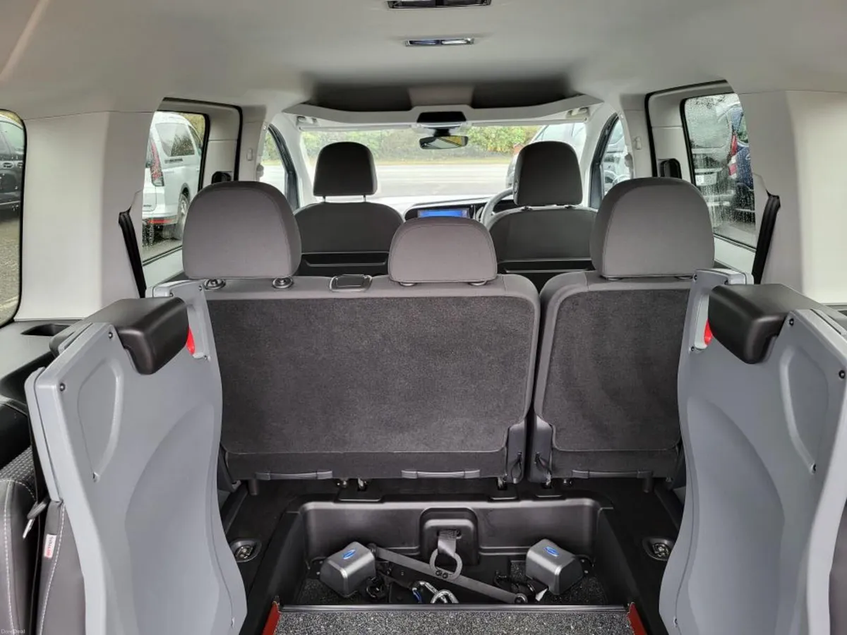 Wheelchair Taxi - Image 5