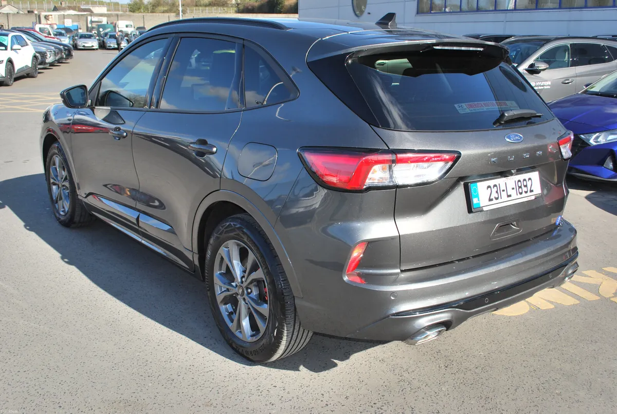 Ford Kuga 2023 - Image 3