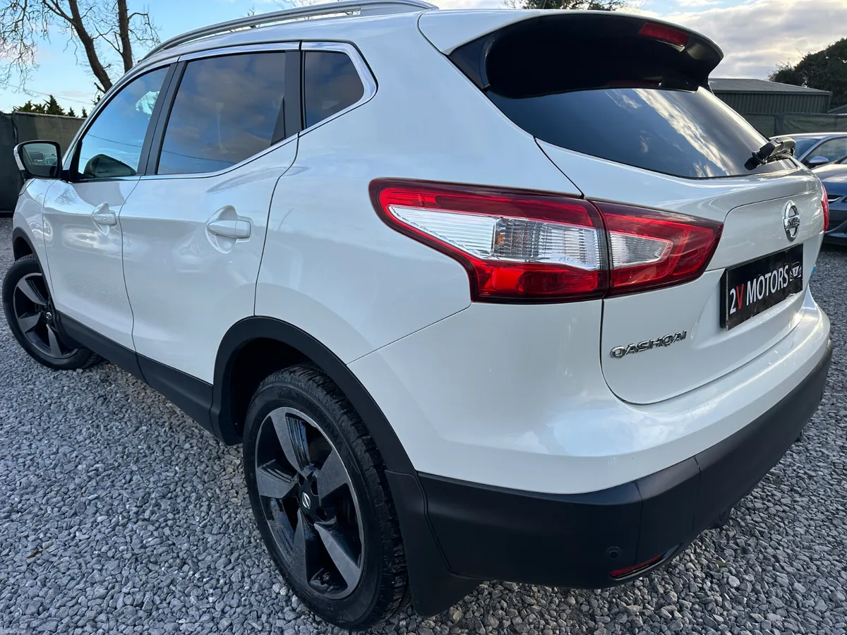 🔵 Nissan Qashqai  PREMIUM 1.5DCI 110BHP PAN ROOF - Image 4