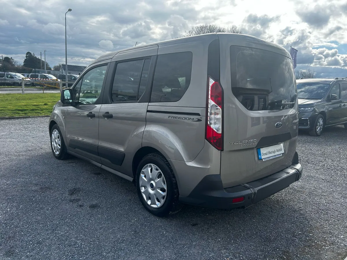 Wheelchair Car - Image 5