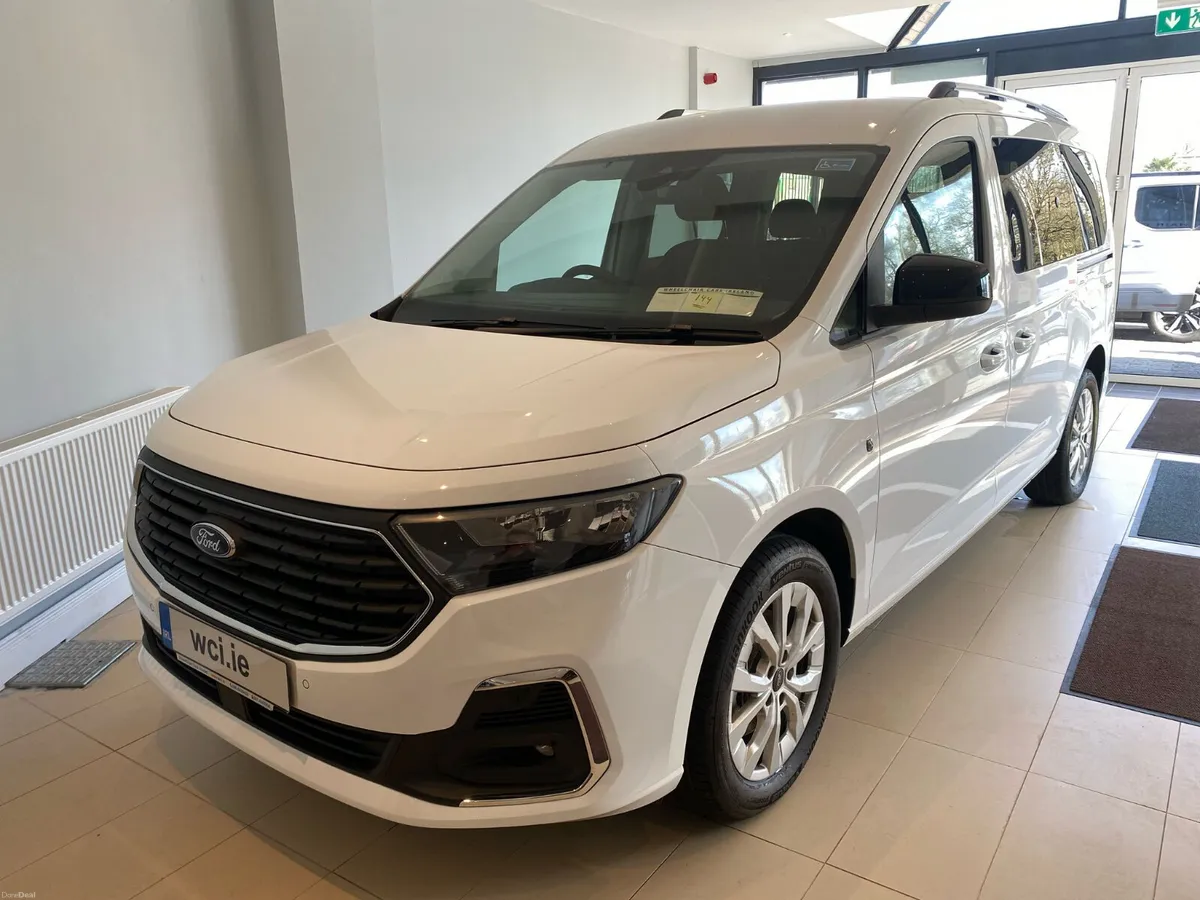 Ford Tourneo Connect 2025 - Image 1