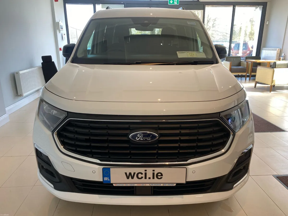 Ford Tourneo Connect 2025 - Image 2
