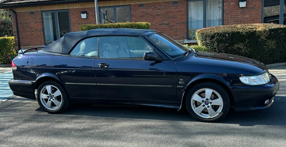 Saab 9-3 2002 - Image 1