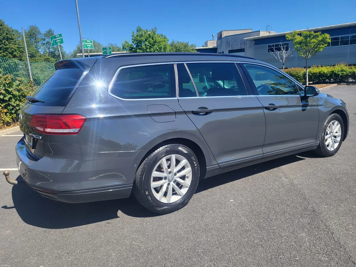 2017 VOLKSWAGEN PASSAT 2.0 TDI COMFORTLINE - Image 4