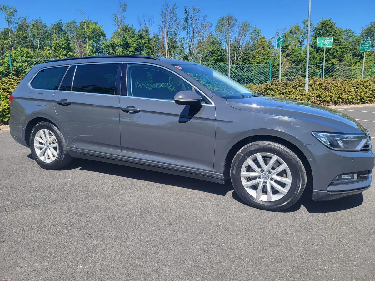 2017 VOLKSWAGEN PASSAT 2.0 TDI COMFORTLINE - Image 1