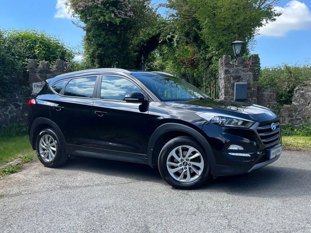 Hyundai Tucson 1.7 D Executive SE - Image 3