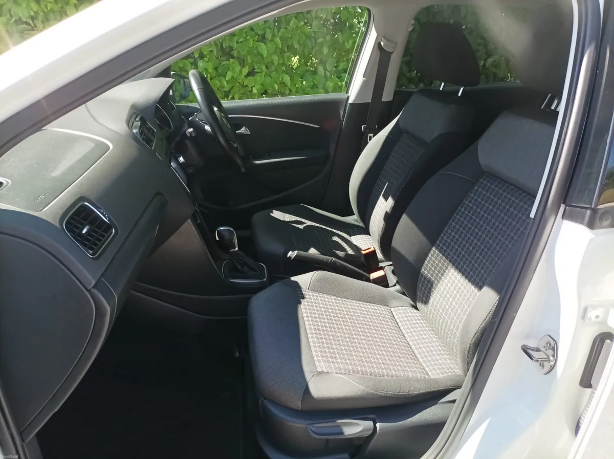 Volkswagen Polo 1.2 TSI Comfortline, 2016 - Image 2