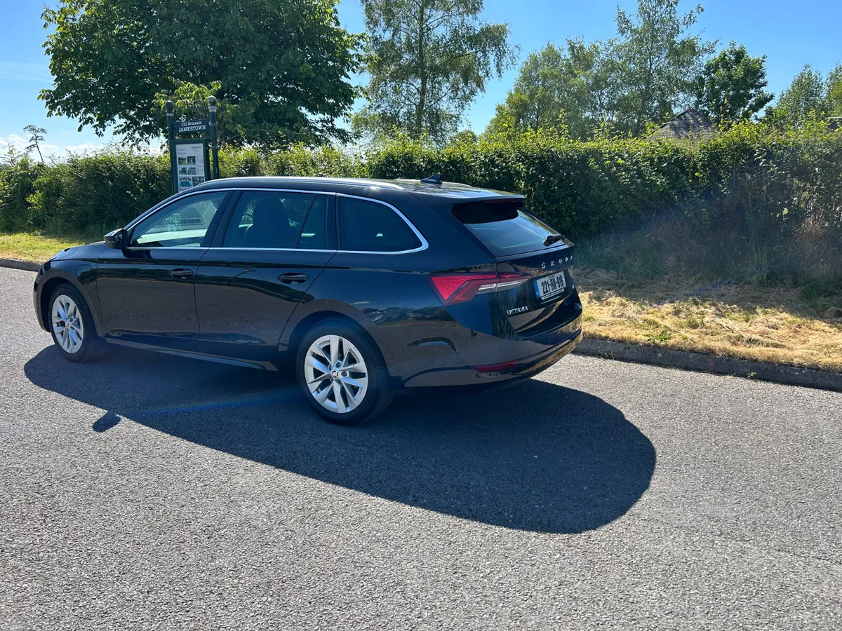 Skoda Octavia SE L TSI IV Estate - Image 4