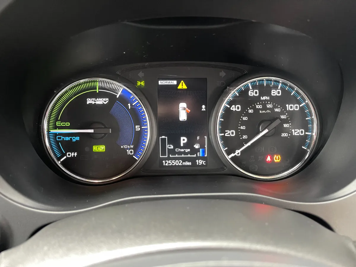 2020 Mitsubishi Outlander **FULL SERVICE HISTORY** - Image 2