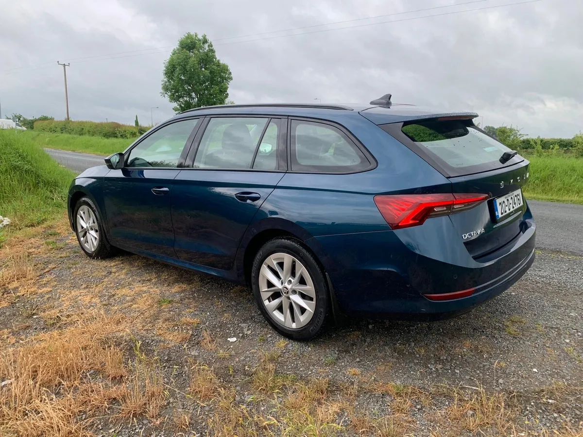 2021 Skoda Octavia NCT May 2027 - Image 4