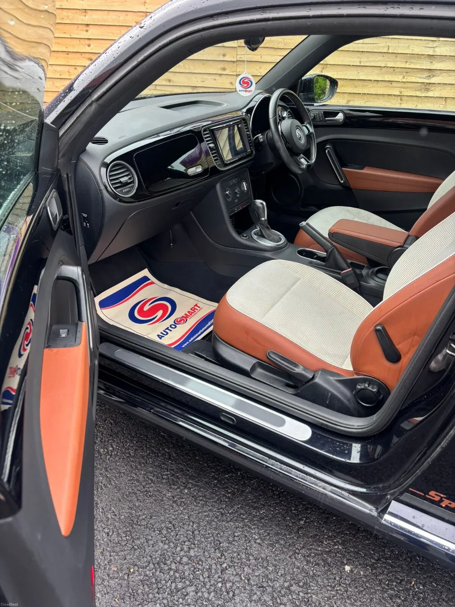 VW BEETLE BUG EDITION AUTO - Image 5