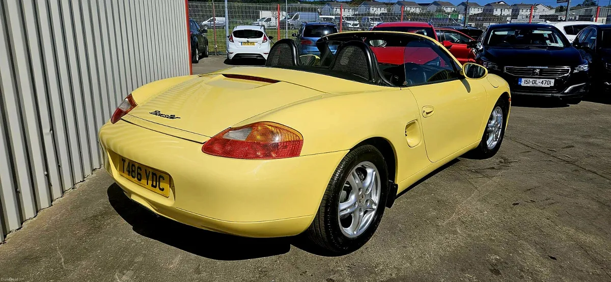 Porsche Boxster roadster 2.5 manual 204bhp low mls - Image 2