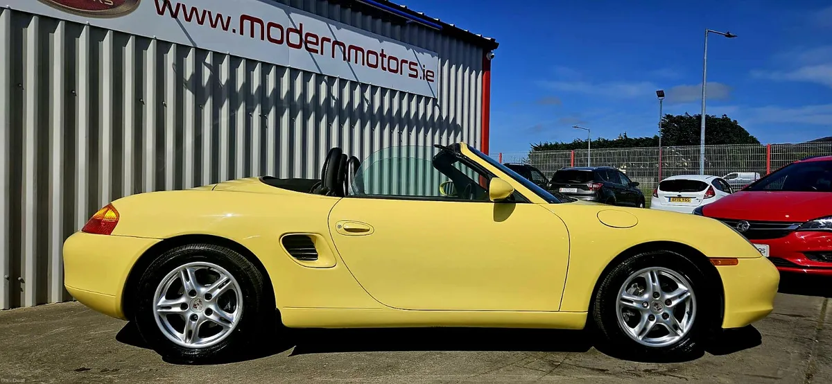 Porsche Boxster roadster 2.5 manual 204bhp low mls - Image 6