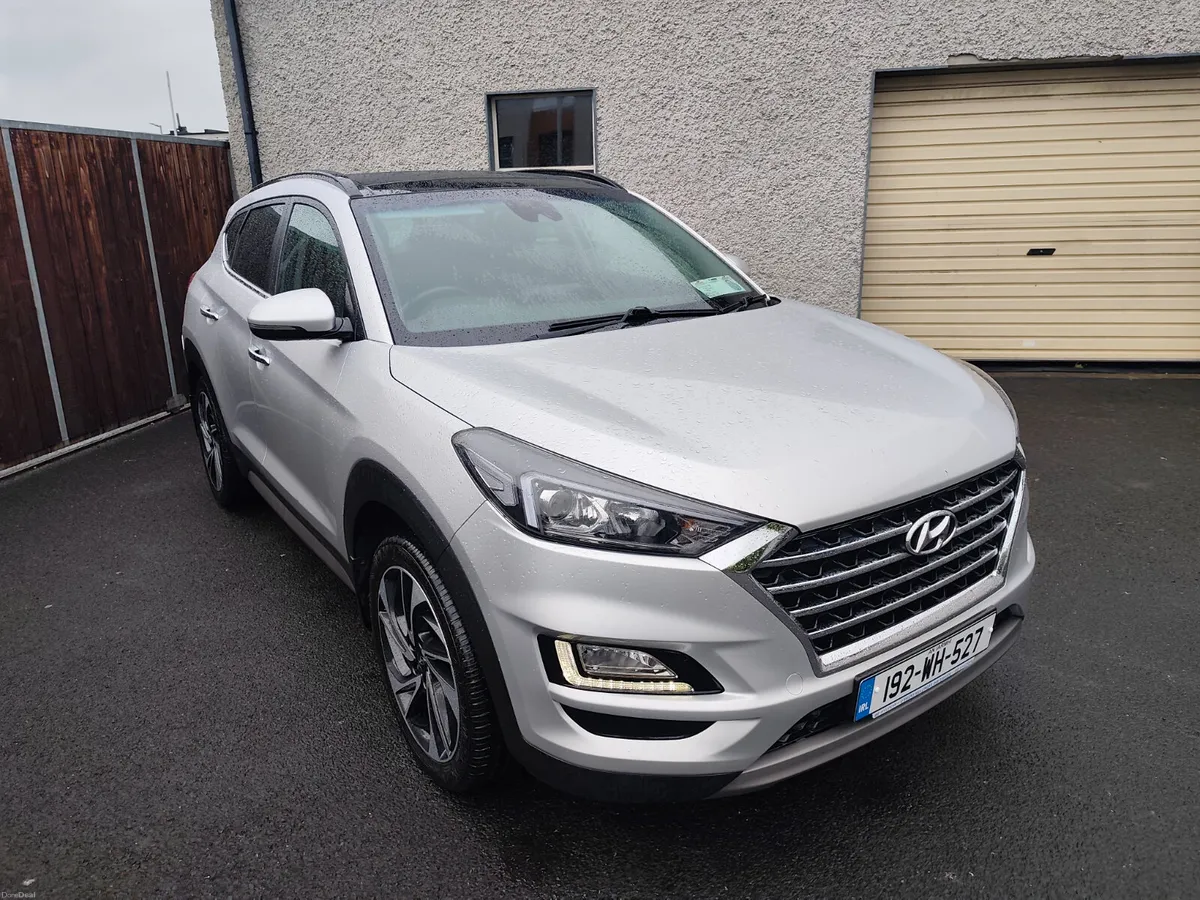 Hyundai Tucson premium low km 1 owner 2019 - Image 3