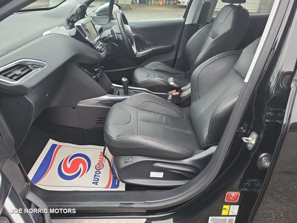 Peugeot 2008 1.2 GT Line Automatic Leather - Image 3